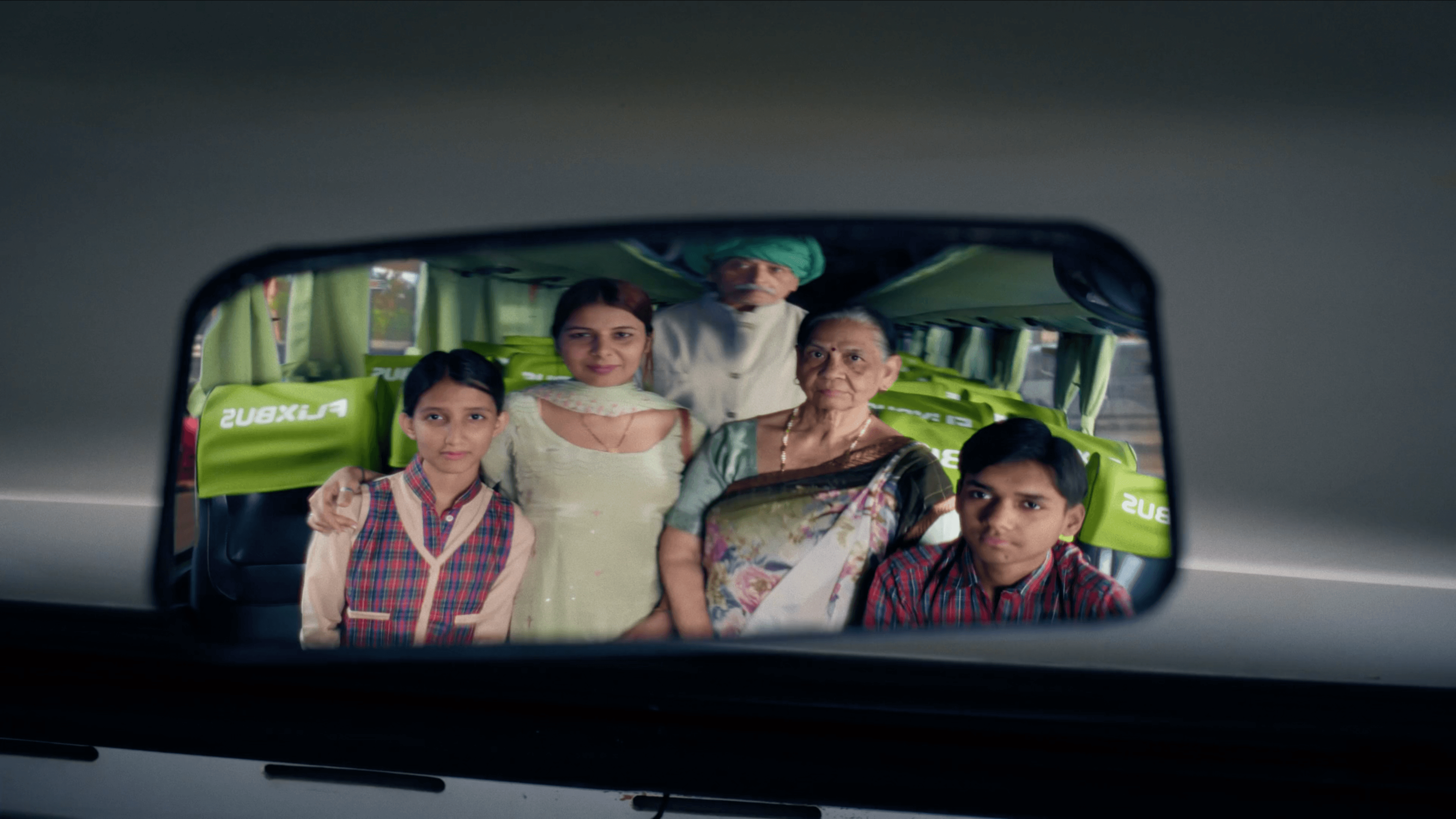 FlixBus Har Safar Safer Detail 6